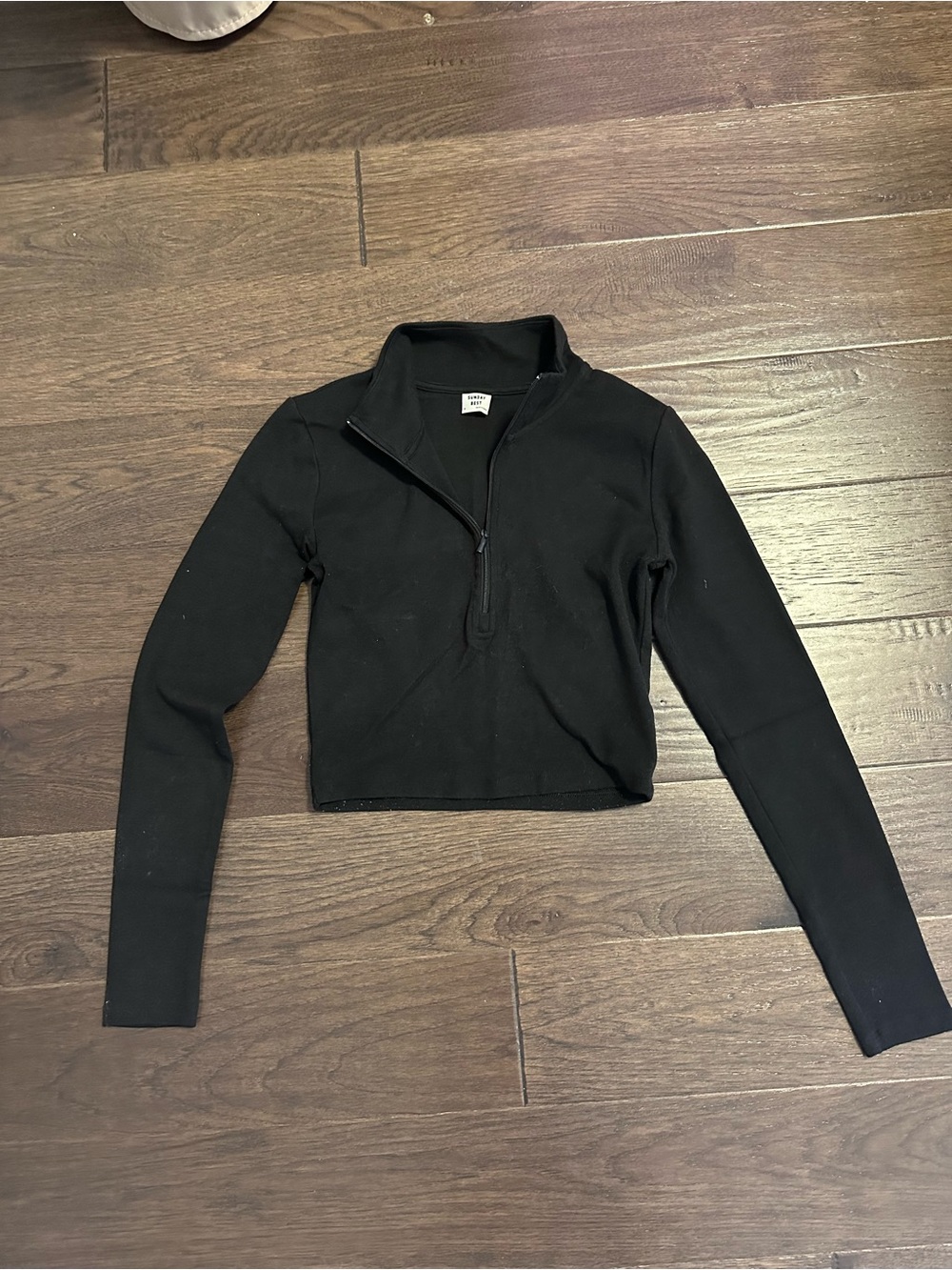 Aritzia Cropped Quarter Zip